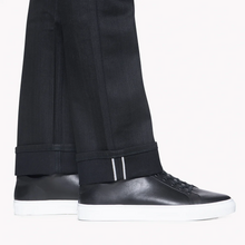 Load image into Gallery viewer, Unbranded - Straight Fit - 11oz Solid Black Selvedge
