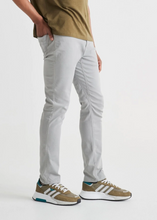 Load image into Gallery viewer, Duer - Slim Fit No Sweat Pant - Fog