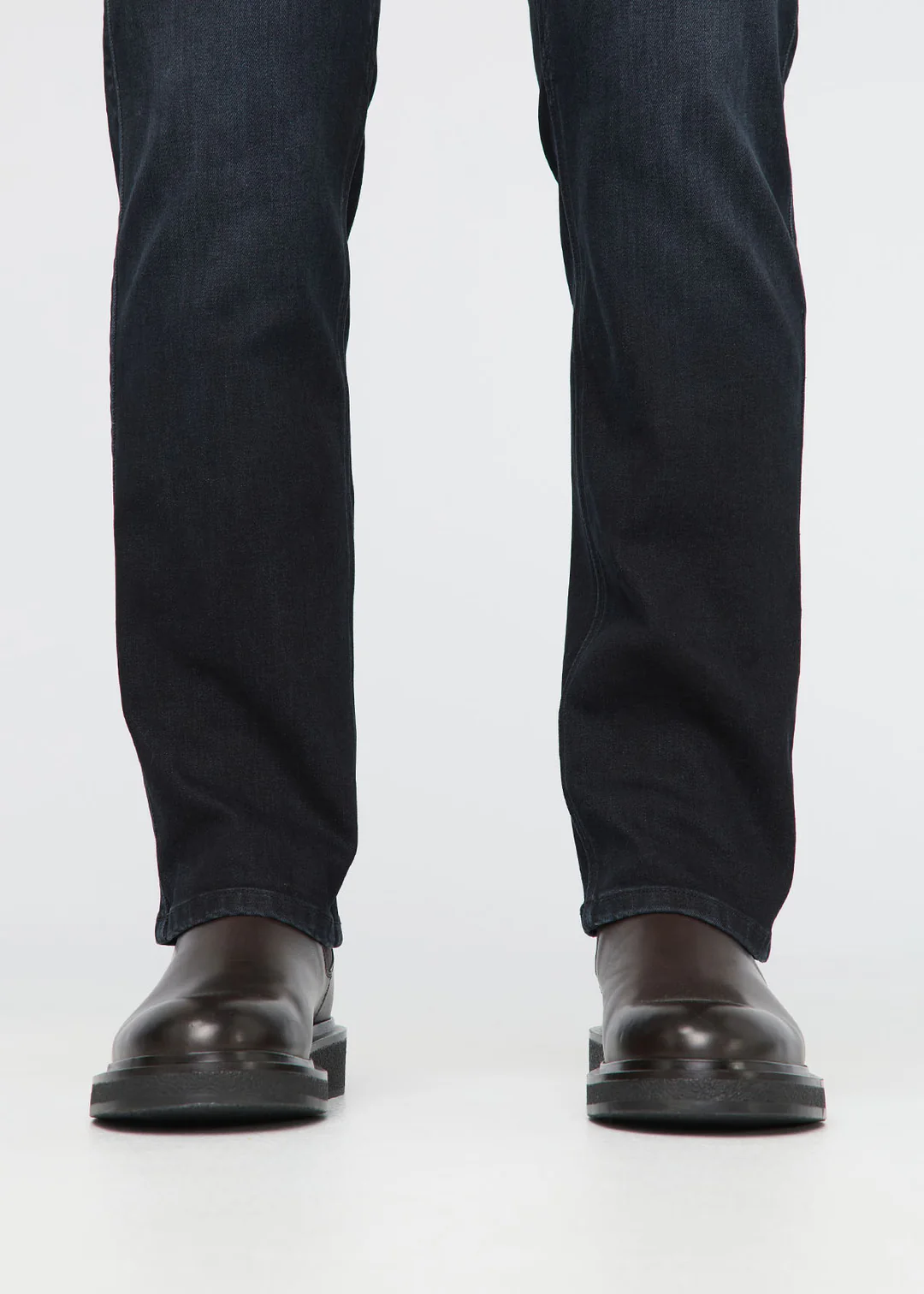 Duer - Performance Denim+ - Straight Fit - Carbon Stone