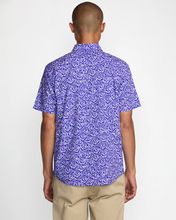 Load image into Gallery viewer, RVCA - Barba Roses Short Sleeve Shirt