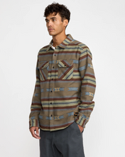 Load image into Gallery viewer, RVCA - Dayshift Flannel