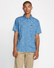 Load image into Gallery viewer, RVCA - Frame Short Sleeve Shirt