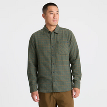 Load image into Gallery viewer, Roark - Crossroads Organic Cotton Flannel - Dark Forrest