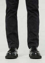 Load image into Gallery viewer, Duer - Performance Denim - Slim Straight - Worn Black