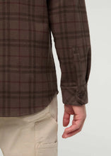 Load image into Gallery viewer, Duer Performance Flannel Overshirt