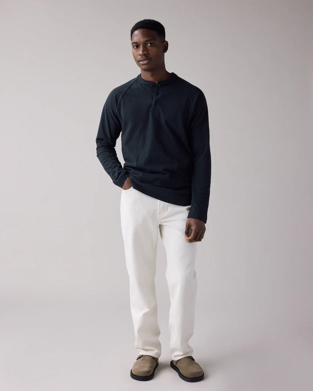 Anian - The Circular Henley