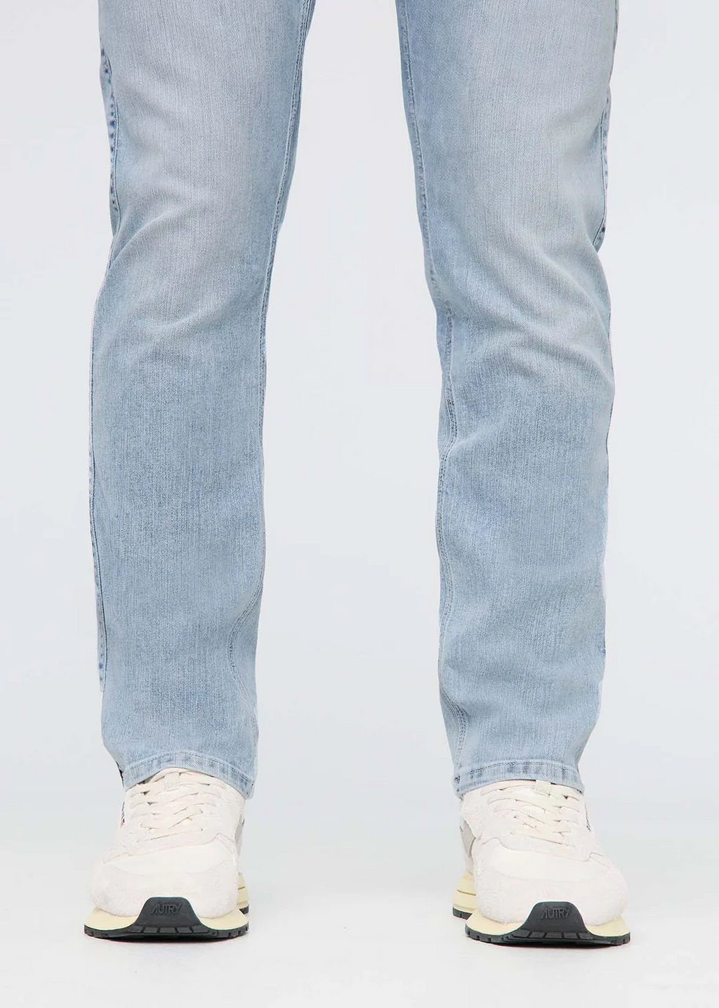 Duer - Performance Denim - Athletic Taper - Desert Stone Blue