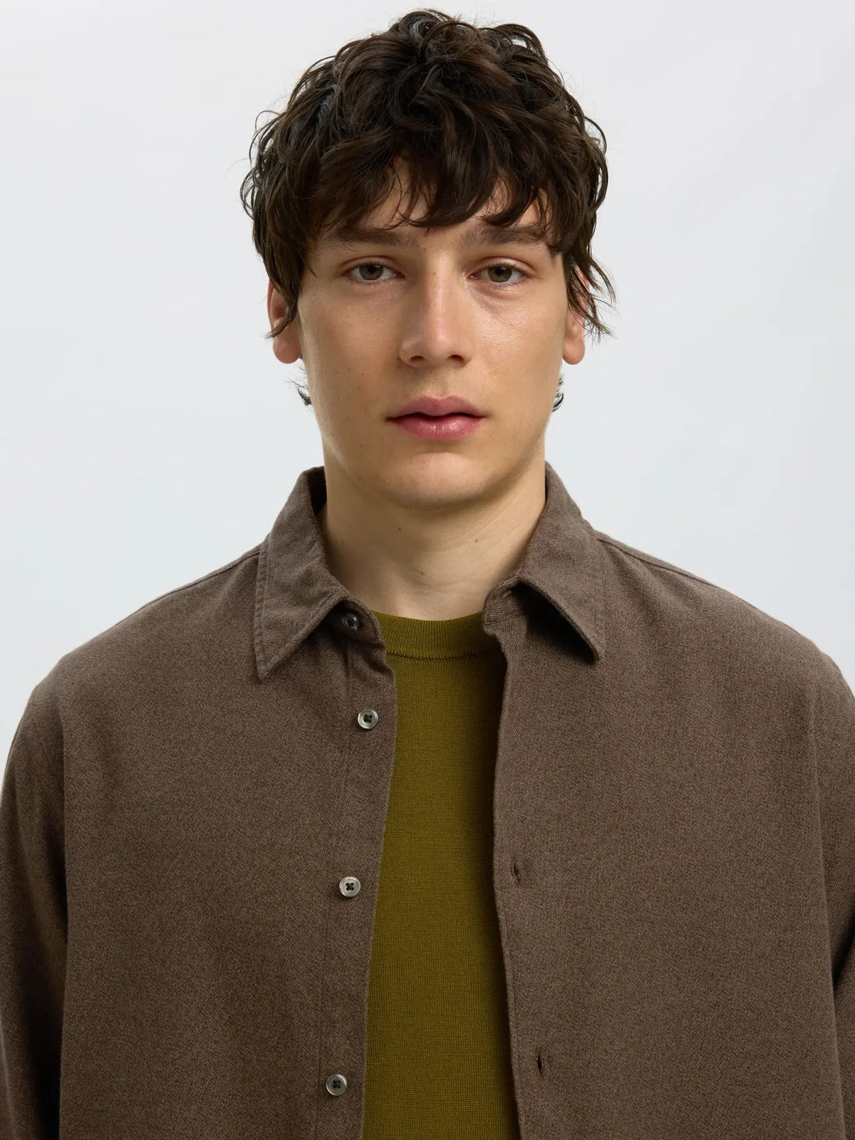 SELECTED - NOAH BRUSH TWIST SHIRT