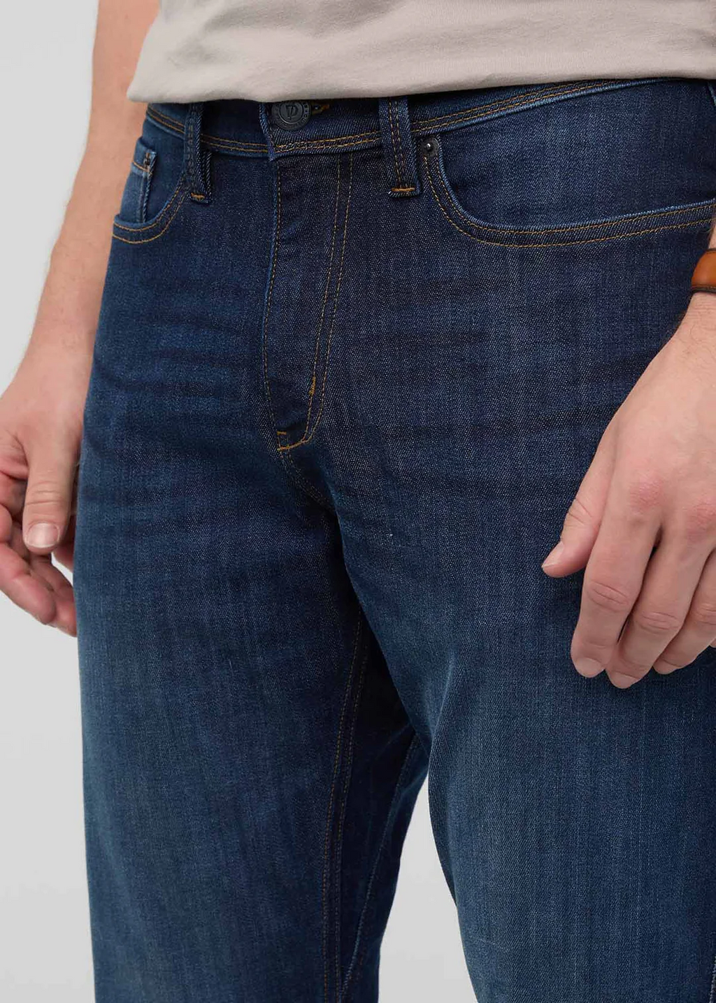 Duer - Performance Denim - Athletic Taper - Marina Blue