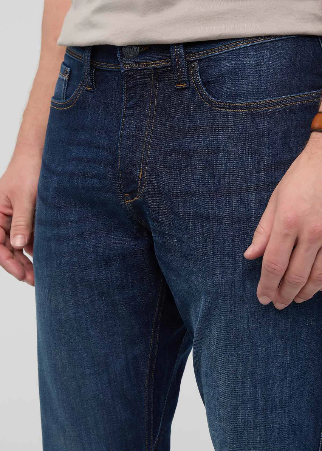 Duer - Performance Denim - Athletic Taper - Marina Blue